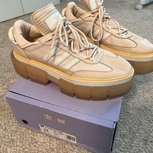 IVY PARK - ADIDAS SNEAKERS by BEYONCE